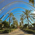 Guillem Jafer - Roig Arena דירה